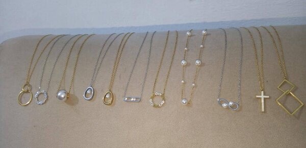 Bijoux élégants chaînes dorées