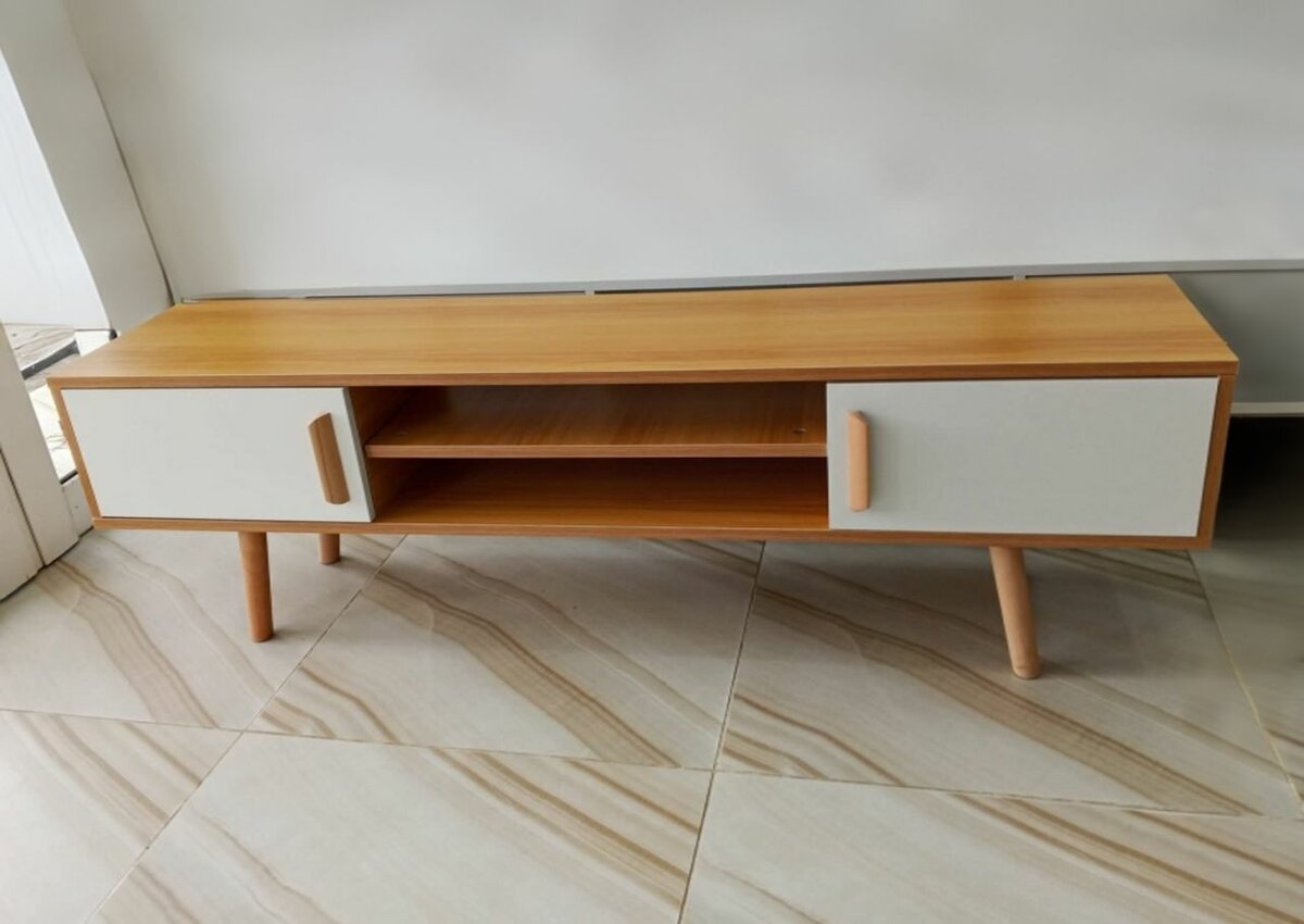 Meuble TV en bois moderne