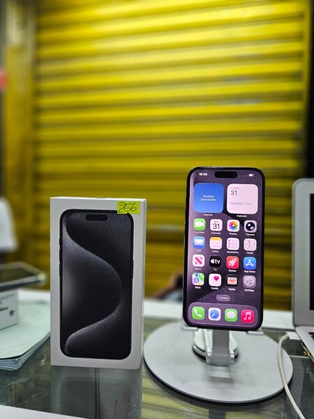 Iphone 15 pro 256 giga