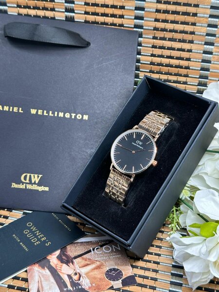 Montre Daniel Wellington en acier inoxydable