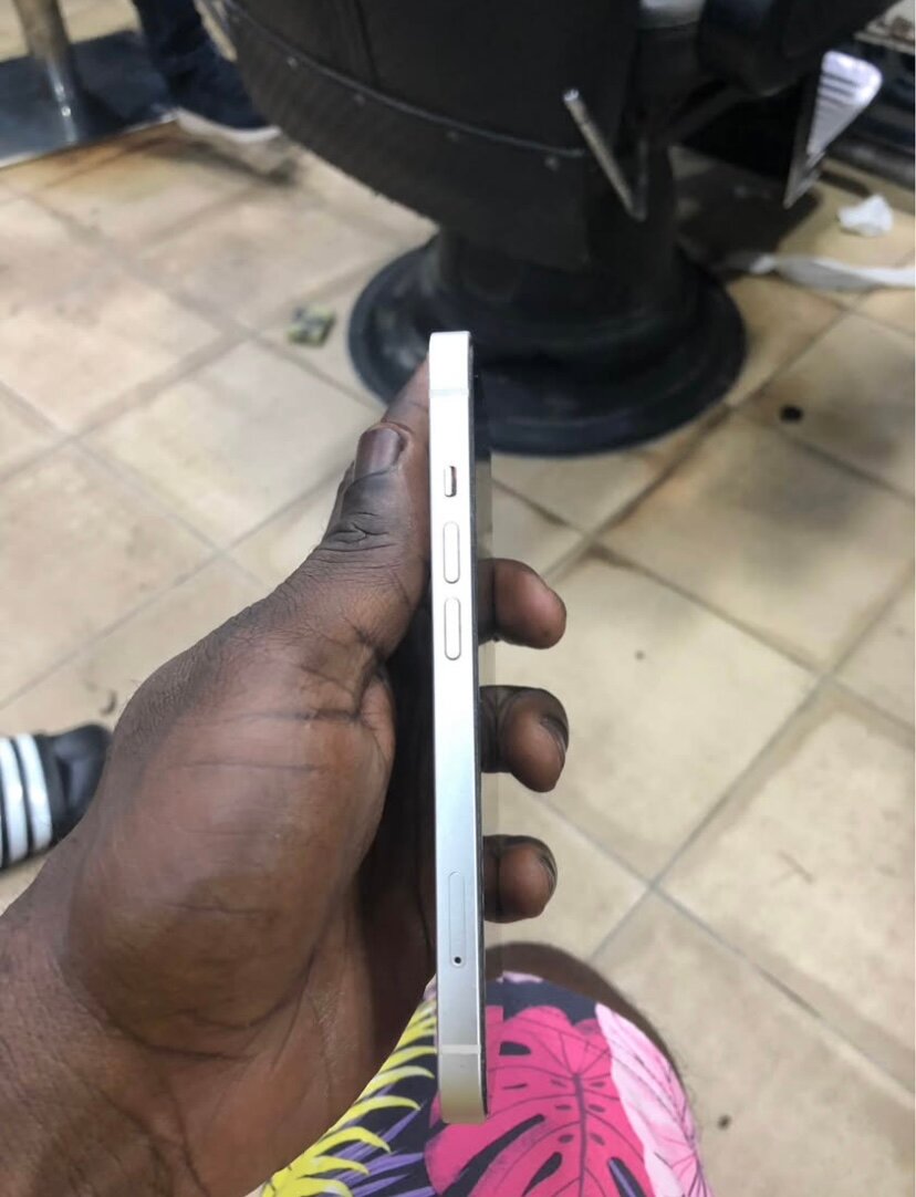 iPhone 13 Blanc 128Go