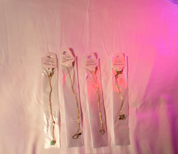 Bracelets dorés élégants