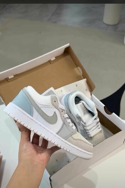 Baskets Air Jordan One