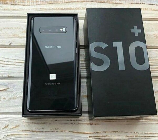 Samsung Galaxy S10+ Smartphone