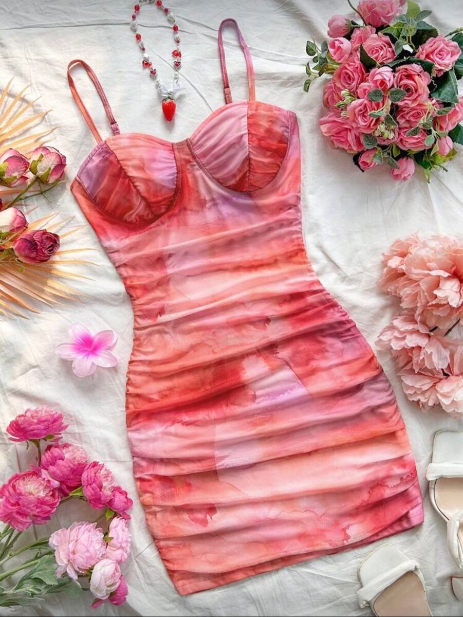 Robe moulante aquarelle élégante