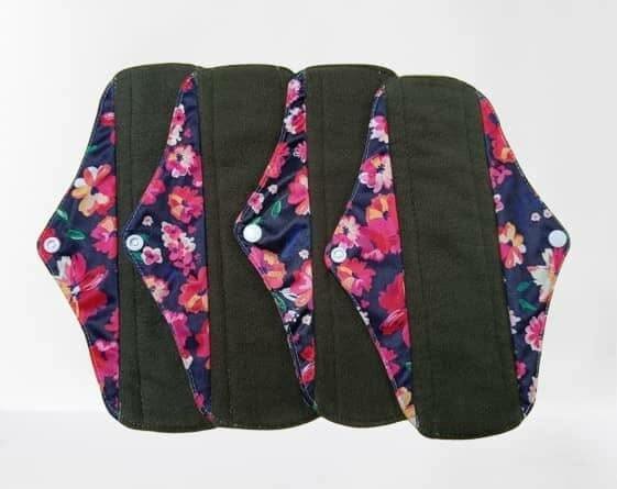 Serviettes hygiéniques réutilisables