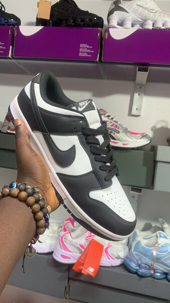 Nike Dunk Low Noir et Blanc