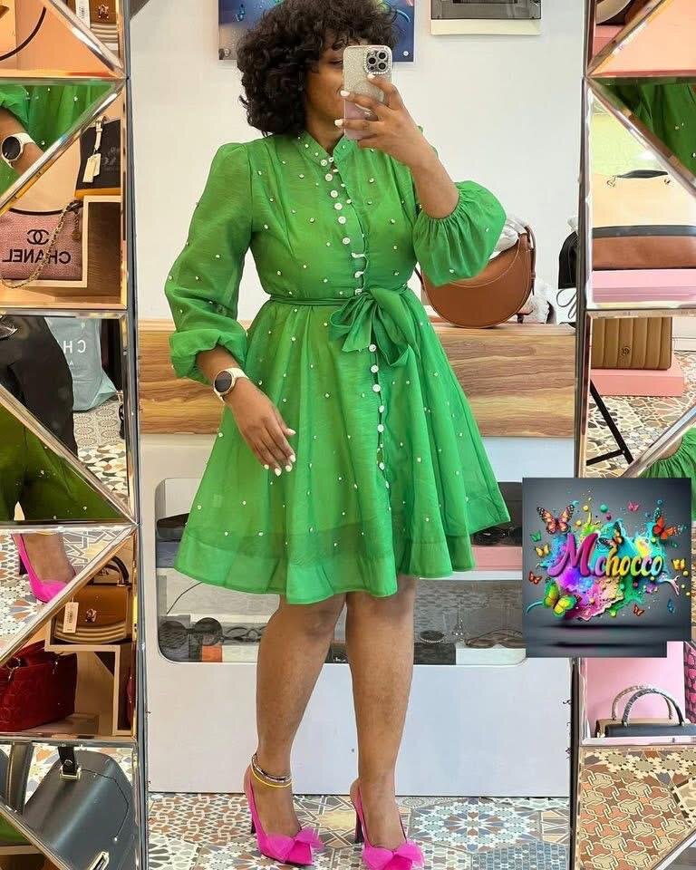 Robe élégante à manches bouffantes