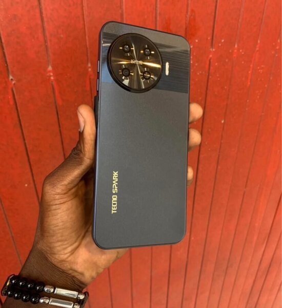 Tecno Spark 20 Pro Smartphone