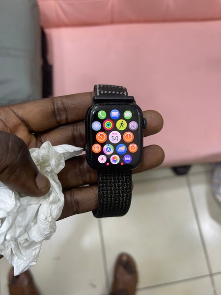 Montre intelligente Apple Watch Series Noir