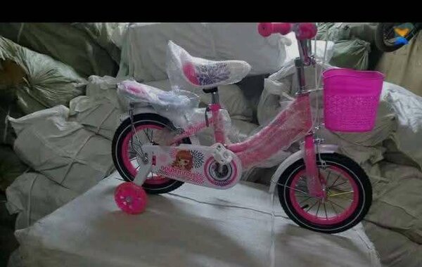 Vélo Enfant Rose avec Stabilisateurs