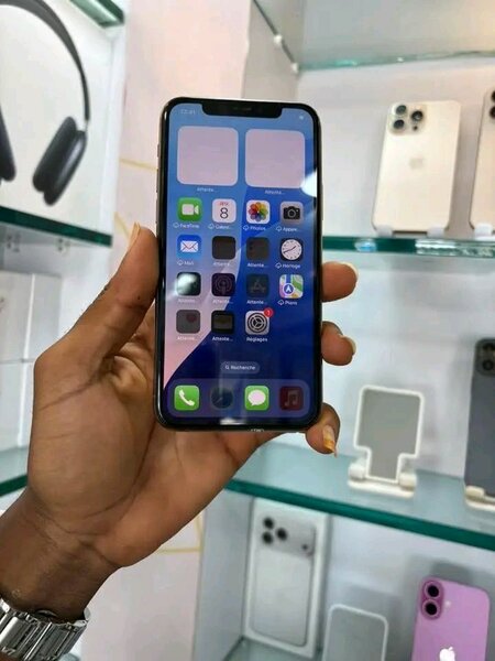 iPhone 12 64GB Rouge