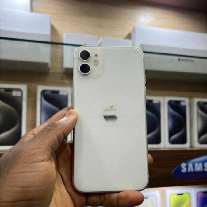 IPhone 12 simpie 128Go