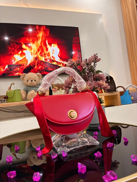 Sac à main rouge élégant