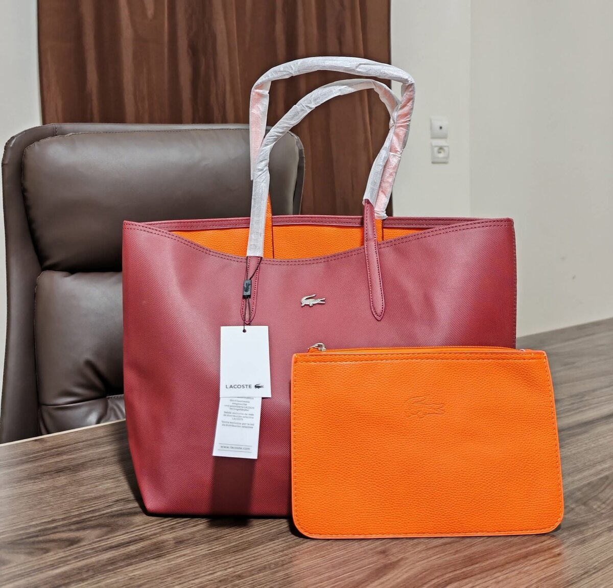 Sac fourre-tout Lacoste élégant