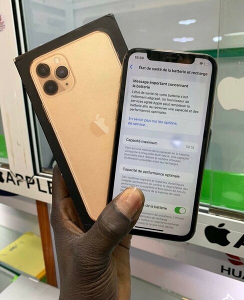 iPhone 11 Pro Max doré