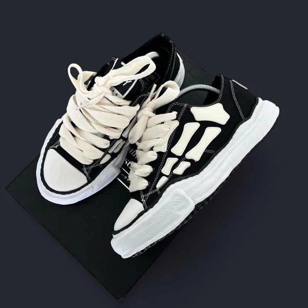 MAISON MAHIRA YASUHIRO