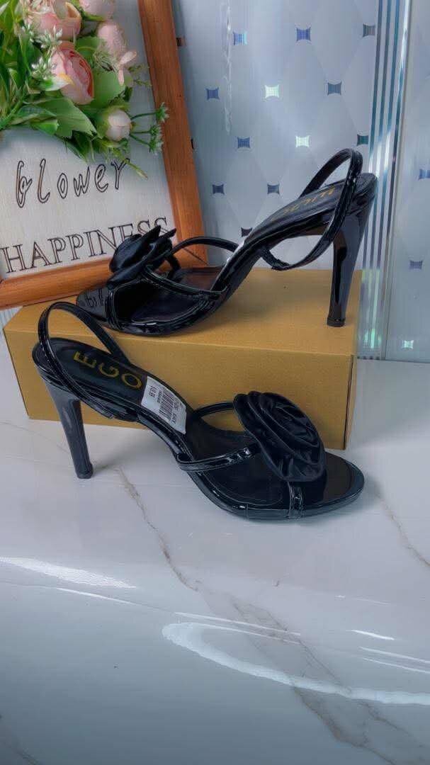 Sandales à talons élégantes