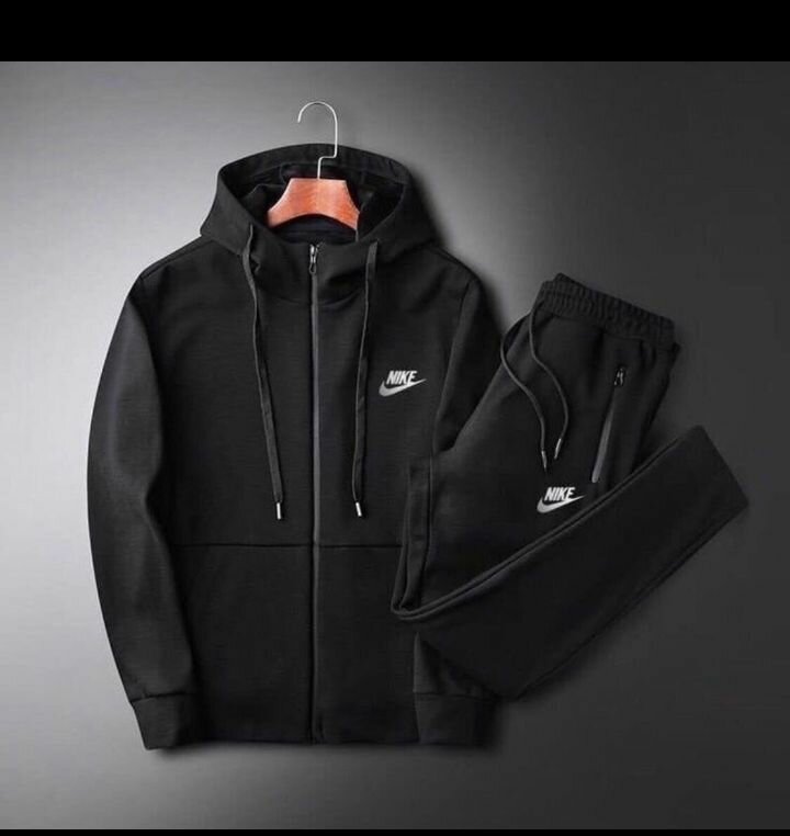 Ensemble survêtement Nike avec sac à dos