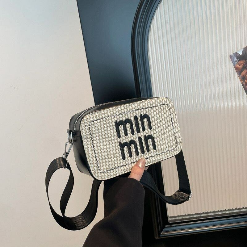 Sac bandoulière en rotin chic