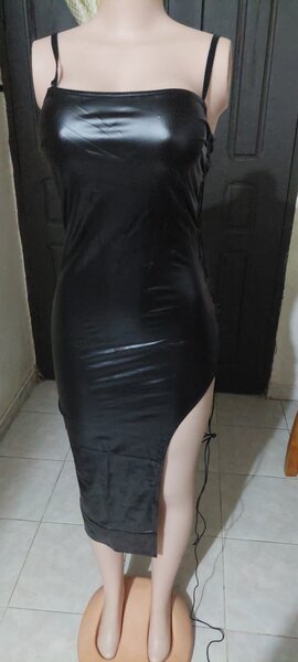 Robe bustier en similicuir noir