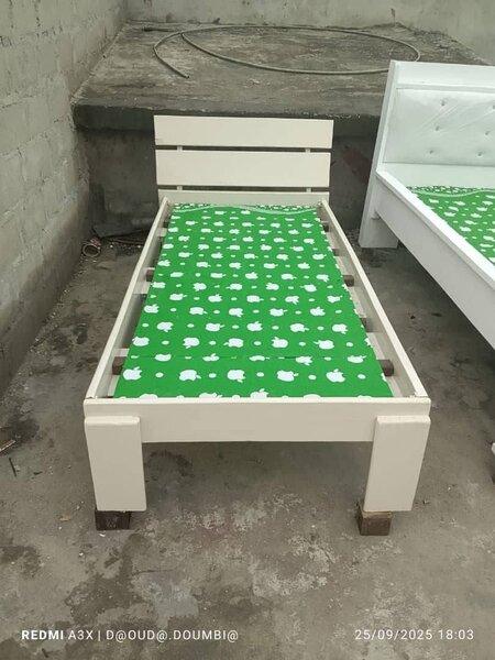 Lit 1 place  en Bois Blanc