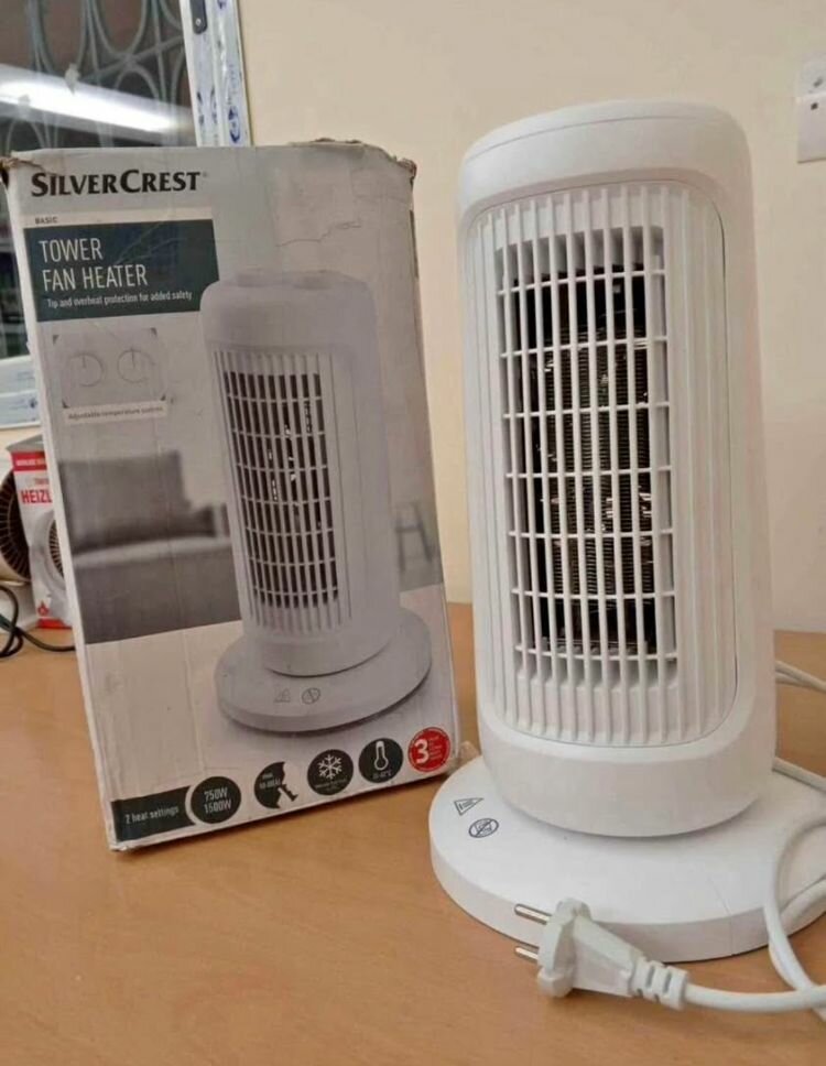 Radiateur tour oscillant compact