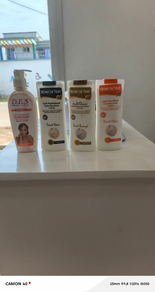 Crèmes et lait pour la peau