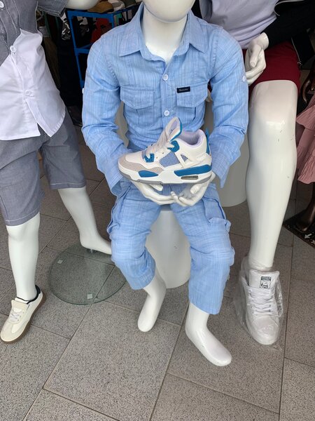 Ensemble enfants élégants