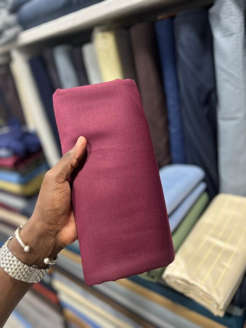 Tissu en coton uni pour confection