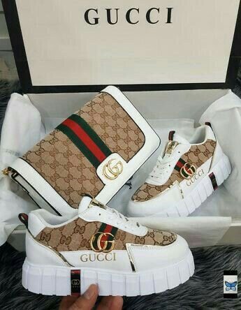 Ensemble sac et sneakers luxe