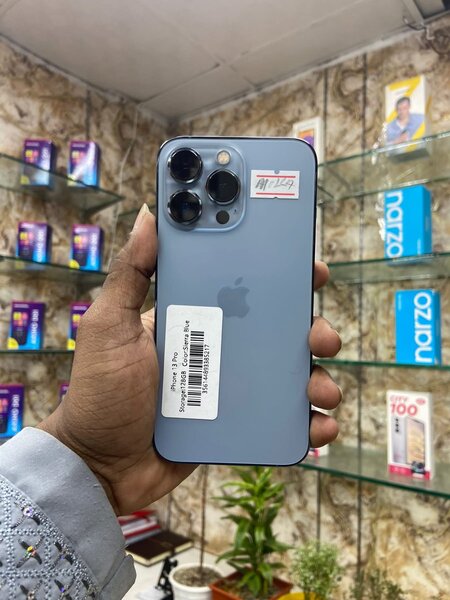 Apple iPhone 13 Pro