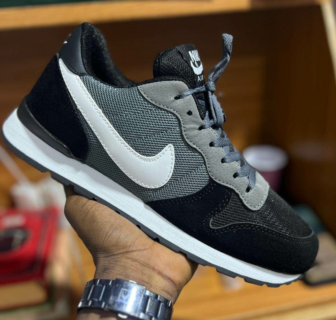 Baskets rétro tendance