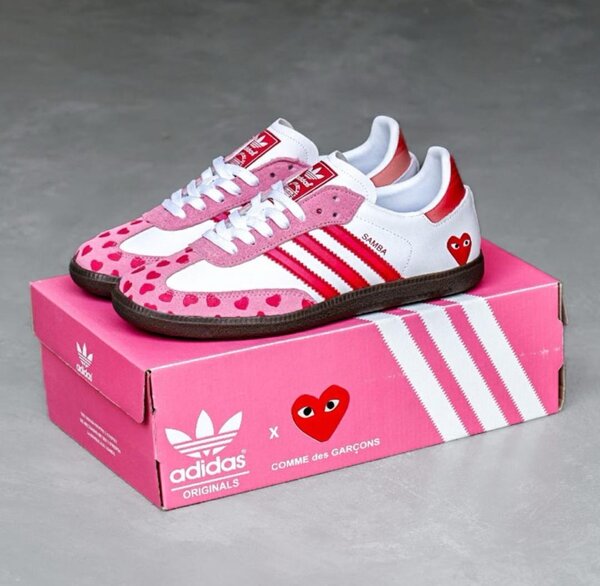 Adidas Sneakers Coeur Rouge