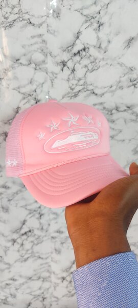 Casquette rose femme brodée étoiles