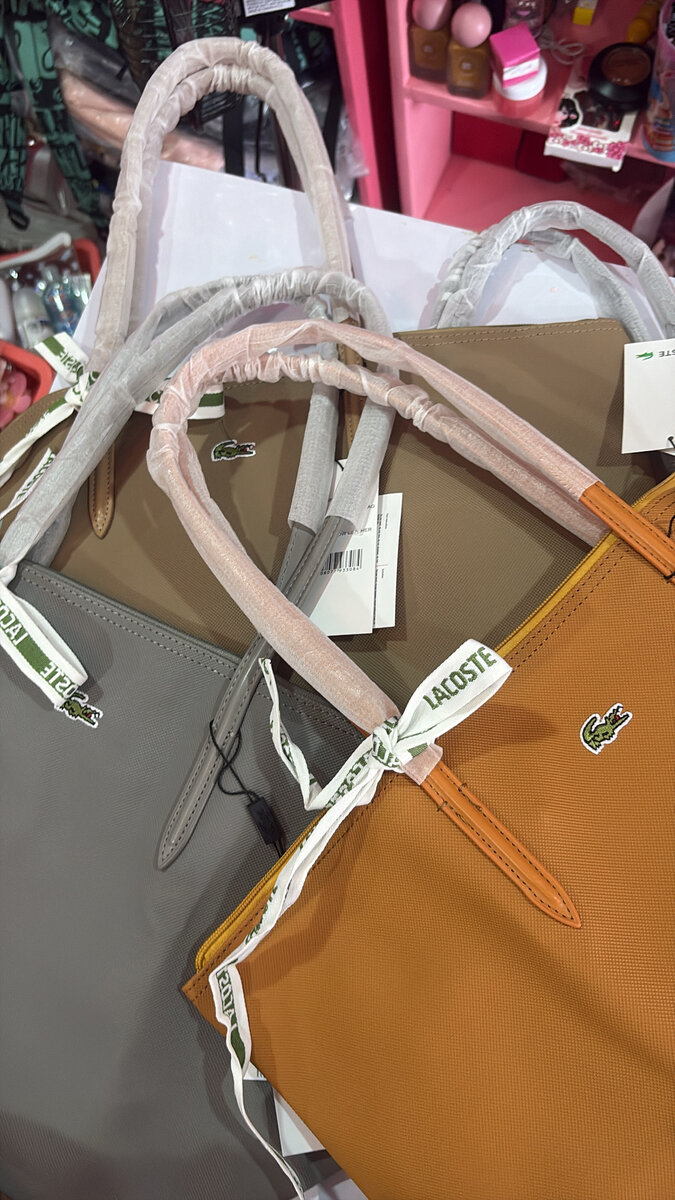 Sac à main Lacoste élégant