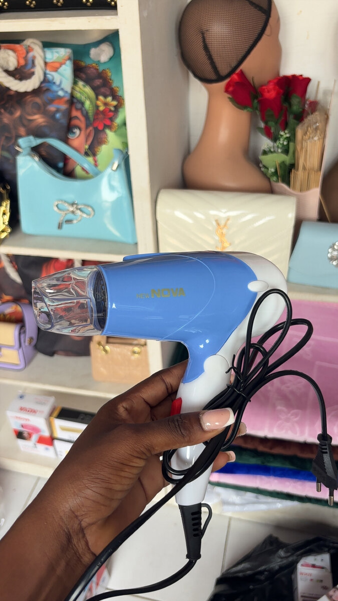 Sèche-cheveux Nova 1400W