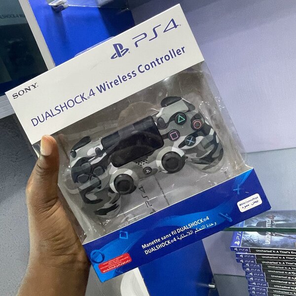 Manette PS4 DualShock 4