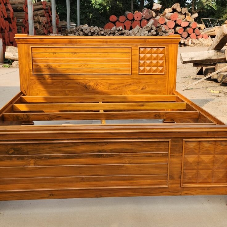 Lit en bois massif élégant