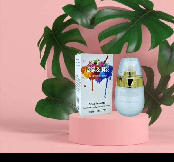 Base lissante ISSA & DOSE pour un maquillage parfait