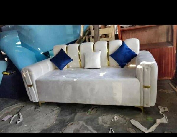 Canapé 3 places en velours blanc