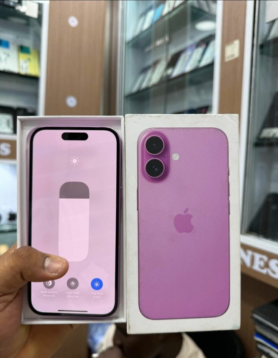 Smartphone dernier modèle rose