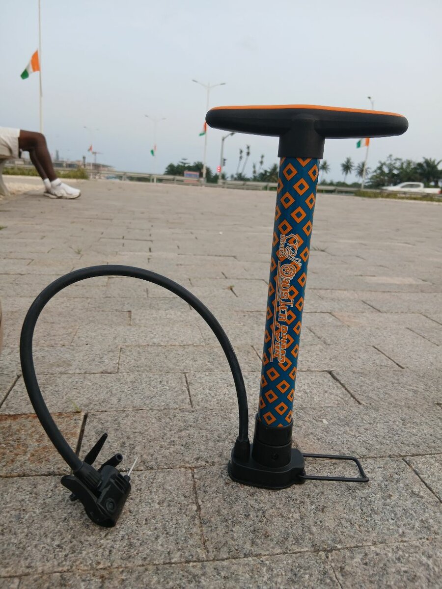 Pompe à vélo portable