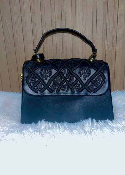 Sac à main chic noir