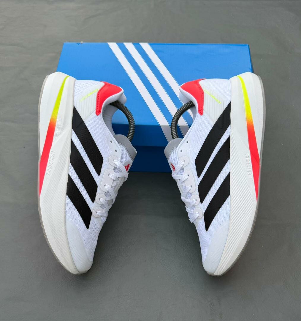 Adidas Chaussures de Course