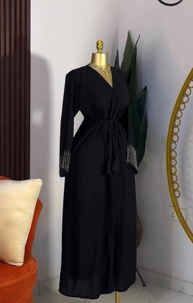 Elegant Black Maxi Dress