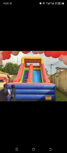 Toboggan gonflable géant pour enfants