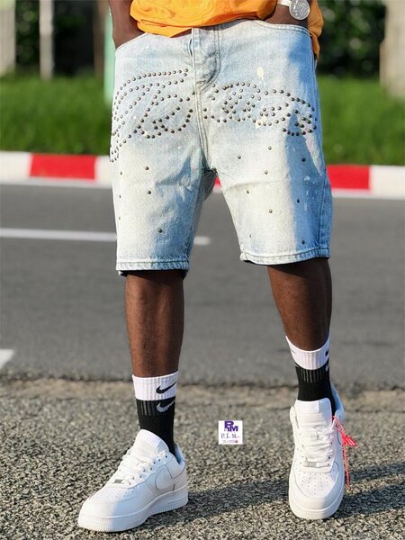 Short en jean avec strass