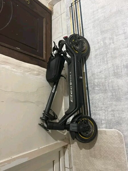 Trottinette électrique pliable