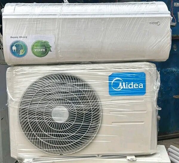 Climatiseur mural Midea